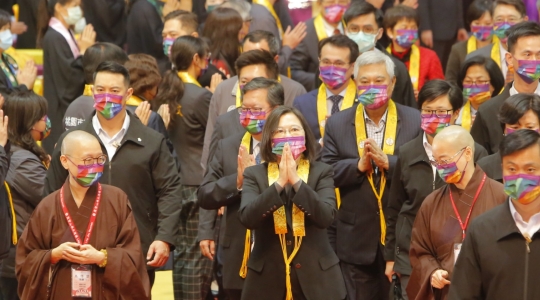 蔡英文赴靈鷲山水陸法會 為民祈福傳遞宗教善念